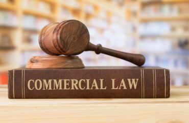 recognize a good lawyer in commercial and corporate law
